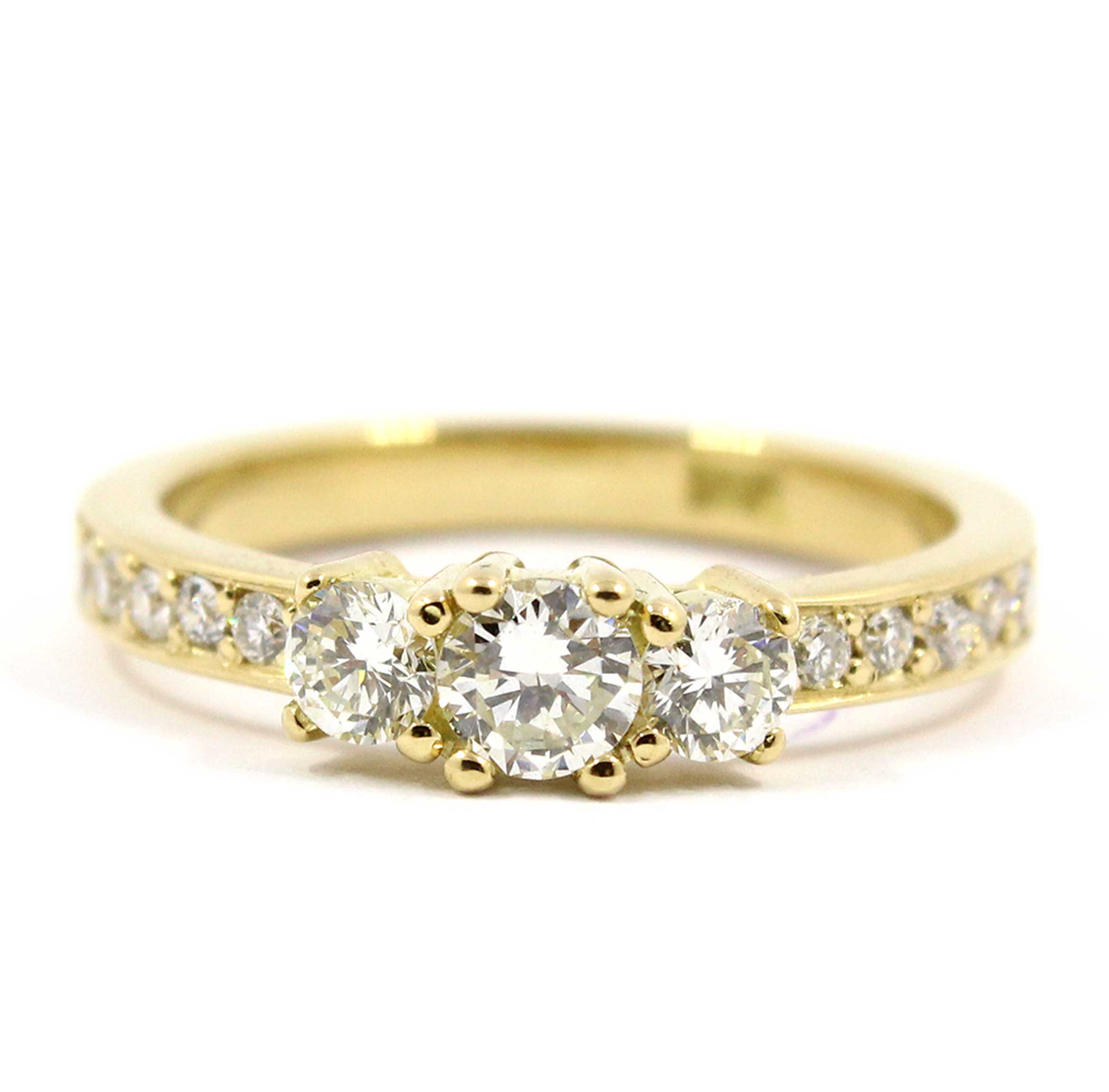 Tricillo Pavé